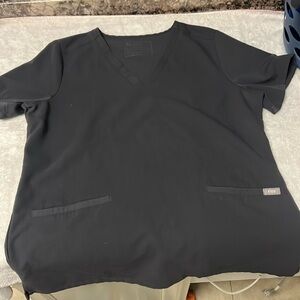 Medium 3 pocket women’s scrubs top FIGS